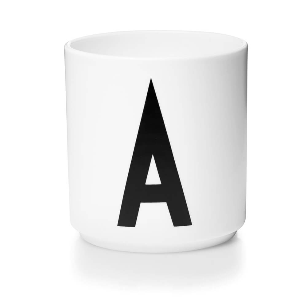 Becher A-Z, Design Letters, weiß/schwarz